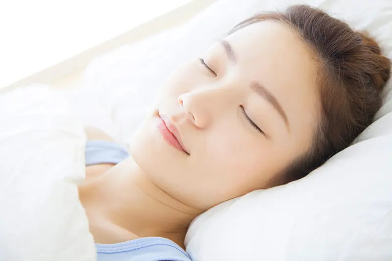 睡眠中に近視矯正ができる「オルソケラトロジー」